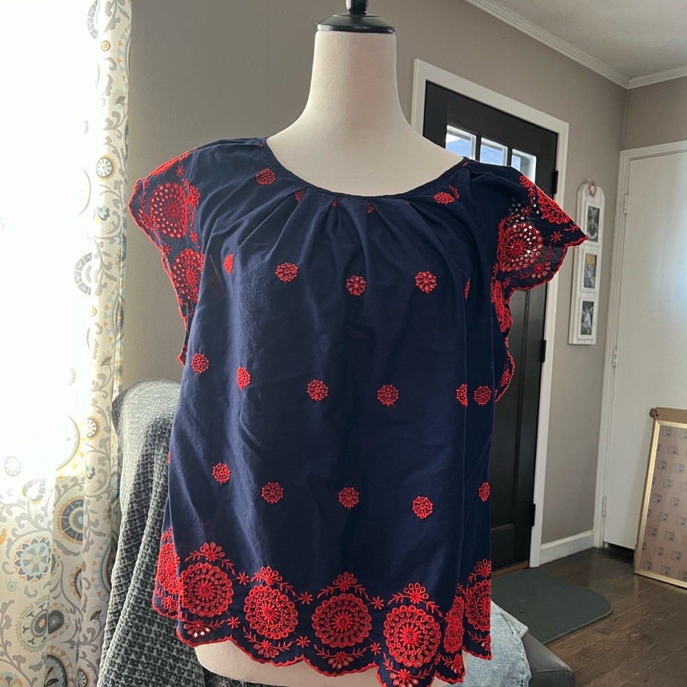 Ladies Gap Top
